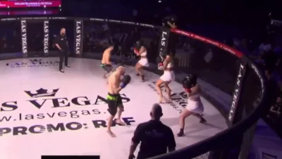 Nechutná podívaná! Dva muži v MMA kleci nemilosrdně zmlátili trojici žen, fanoušci zuří