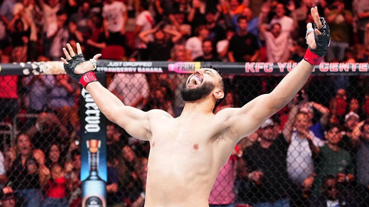 Reyes se z Procházkova knockoutu definitivně otřepal. Zničil Krylova a chce si jít pro titul