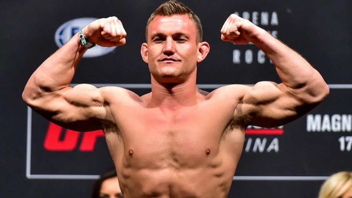 Z pašeráka drog hvězdou UFC. Ian Heinisch přežil peklo a našel spásu v kleci