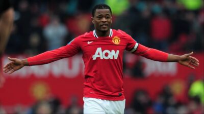 Bývalá hvězda Manchesteru United vstupuje do MMA. Patrice Evra podepsal smlouvu s PFL