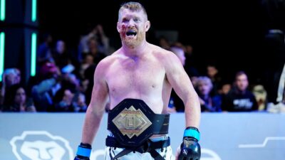 Sam Alvey válcuje svět Karate Combat. Poslal k zemi legendu Tyrona Sponga a vyzval siláka Eddieho Halla