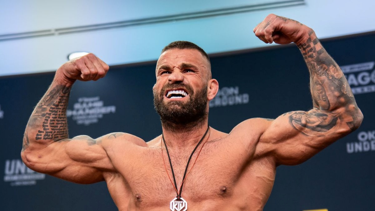 Karlos Vémola ukázal, jak by mohl vypadat jeho život po konci kariéry. Děti, zvířata a prášky 