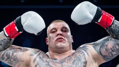 Boxer Fajk půjde do vězení. Za brutální útok v baru dostal tři roky