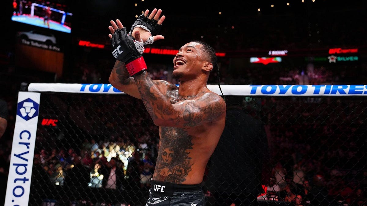 Brutální knokaut v UFC. Malcolm Wellmaker poslal Krise Moutinha do říše snů