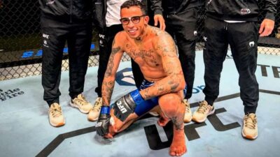 UFC 319: Tvrdý loket úřadoval. Carlos Prates těžce knokautoval Geoffa Neala