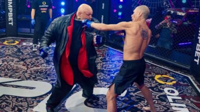 Dealer proti feťákovi. Rusové posunuli bizarní MMA na novou úroveň