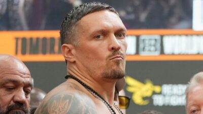 Usyk vydělal za jeden večer tolik, jako Pastrňák za 12 sezon