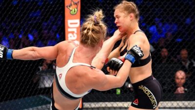 Tvrdý kop ukončil éru legendární královny MMA. Ronda Rousey se z něj nikdy nevzpamatovala
