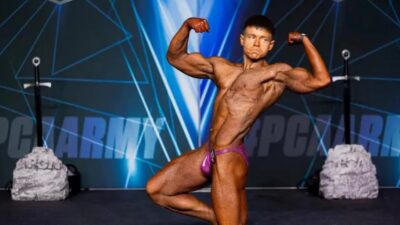 Může za to tvrdá dřina, nebo steroidy? Oplácaný klučina se změnil ve vytesanou skálu za 14 měsíců