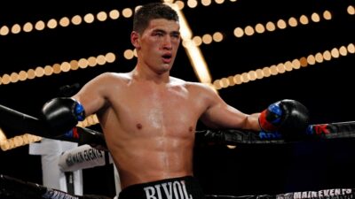 Boxerský šampion překvapil upřímností: Bivol uznal, že v pouličním souboji by neměl proti Khabibovi šanci