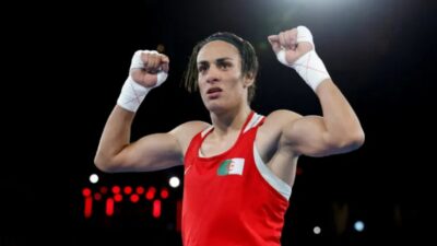 Svět boxu se otřásá. Imane Khelif je ve válce se světovou federací, odmítá se podrobit testům pohlaví