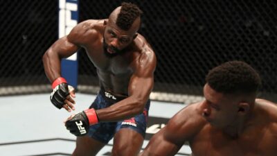 Neuvěřitelný kop z otočky. Z Buckleyho se přes noc stala hvězda UFC