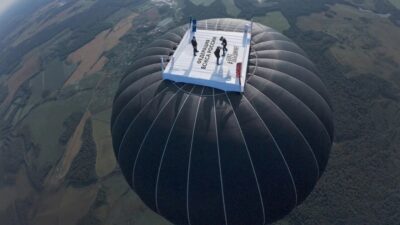 Ruští boxeři se dočista pomátli. Zápasili na horkovzdušném balónu ve výšce 1600 metrů nad zemí