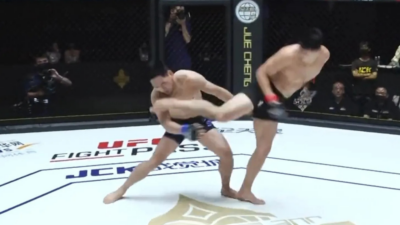 Arogance se nevyplatila. Číňan odmítl pozdrav a o pár vteřin později ležel v bezvědomí