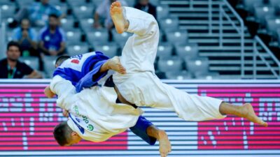 Rusové se vracejí k vlajce i hymně. První sport zařadil zpátečku a ruší sankce