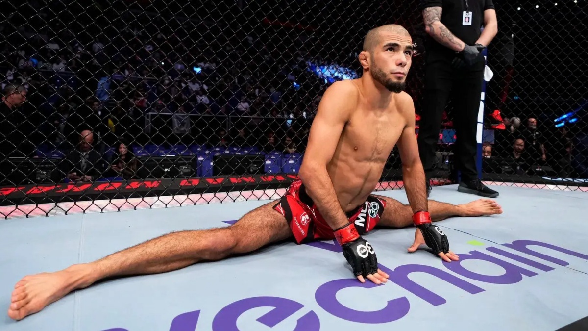 V UFC o něj nestáli, byl prý nudný. Teď se Mokaev blýskl parádním kopem a získal titul Brave CF