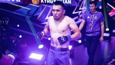 Oslava vítězství se málem změnila v tragédii. Bojovník MMA měl při pádu z klece víc štěstí než rozumu