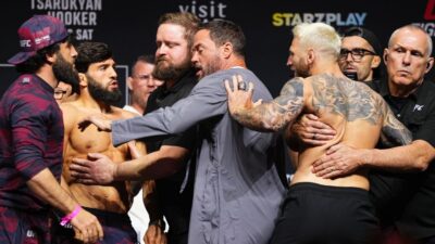 UFC Katar: Tsarukyan během staredownu řádil. Hookerovi dal hlavičku