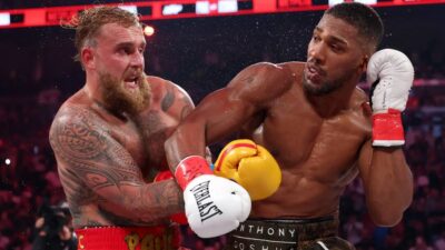 Joshua si po výhře na Paulem přišel na pěkný balík. Polovinu honoráře mu ale seberou daně