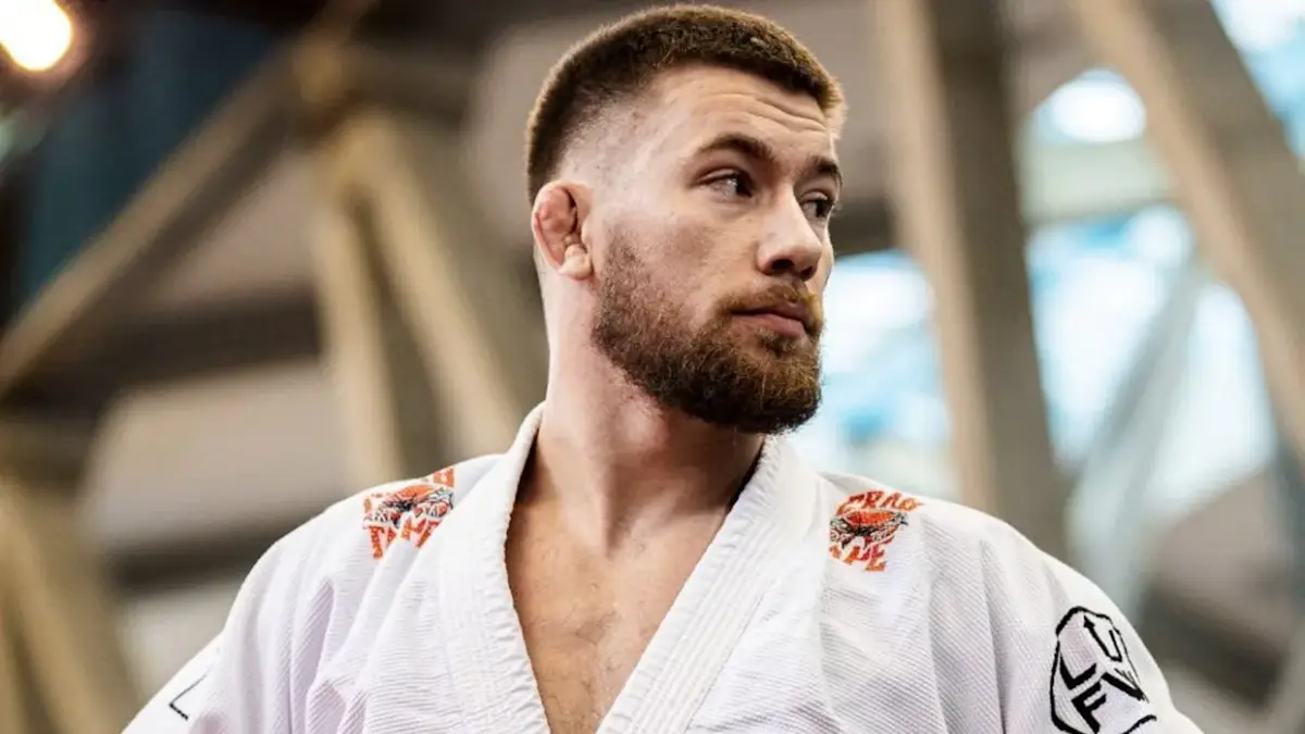 Násilník obtěžoval dívku v metru. Neohrožený samaritán mu dal lekci jiu-jitsu