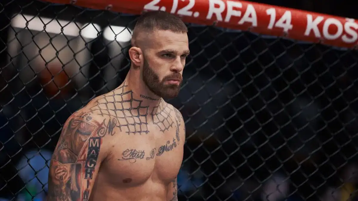 Slovenský bojovník se utrhl ze řetězu. Přeskočil klec a vrhl se na diváka