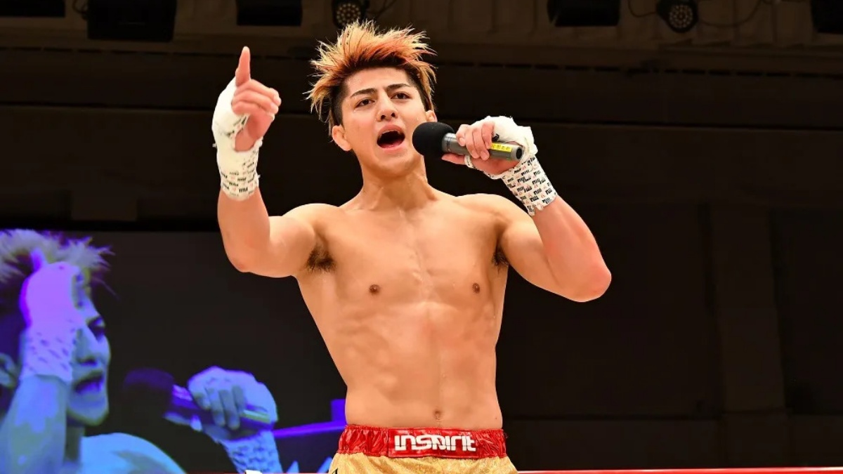 Bojovník předvedl raritní KO, jenže rozhodčí si toho nevšiml a tak bušil do nepřítomného soupeře dál