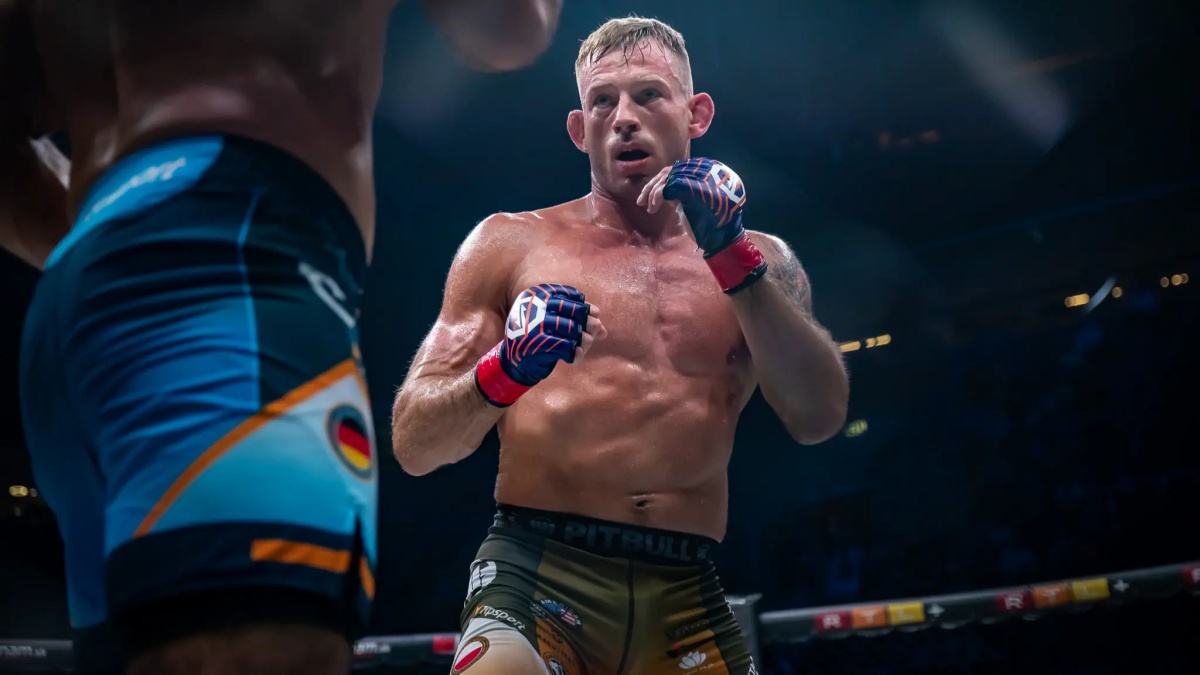 Jotko chce psát dějiny. Miliony mu nestačí, chce dva pásy Oktagonu