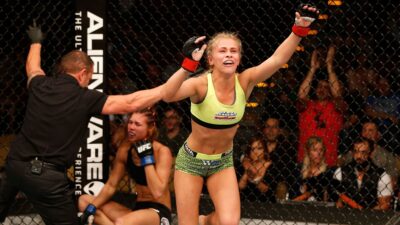 Svůdné prádlo, perfektní křivky a sen každého muže. Bojovnice Paige VanZant zazářila na titulní straně Playboye