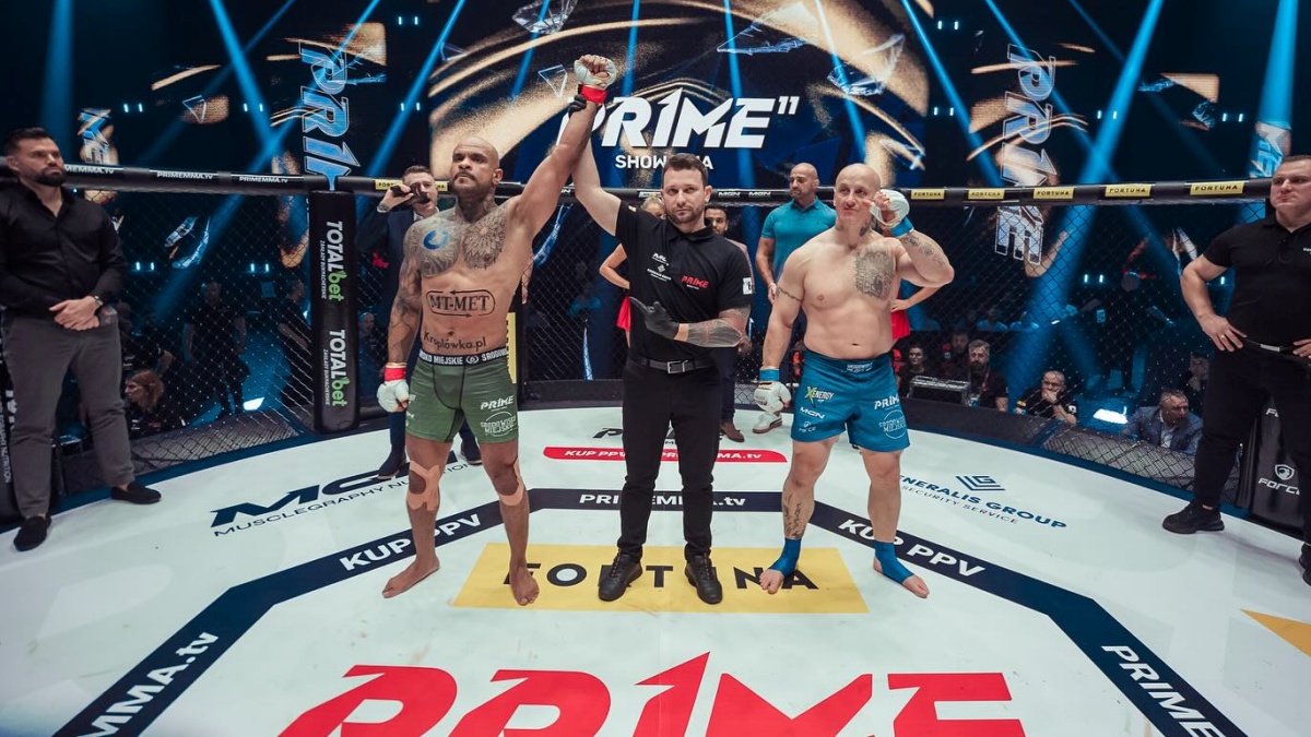 Akrobatický pokus o capoeiru v MMA skončil drsným knokautem
