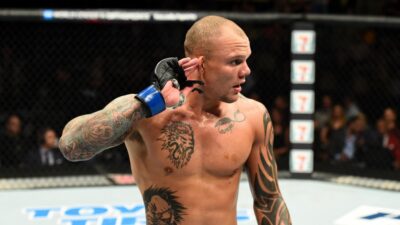 Do domu bývalého bijce UFC vtrhl vetřelec s nožem. Anthony Smith s ním bojoval o život
