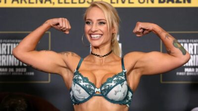 Australská boxerka narazila na zlatonosnou žílu. Ebanie Bridges vsadila na své křivky a trefila jackpot