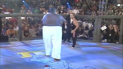 Rekord UFC, který už nebude nikdy překonán. Americké monstrum vážilo téměř 300 kilogramů