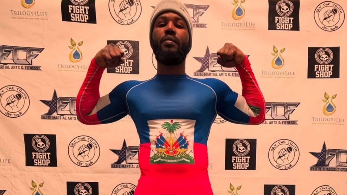 Z otloukánka senzací. Amatérský bojovník trefil KO, za které by v UFC bral bonus za výkon večera