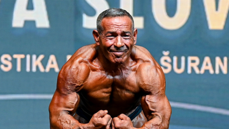 Z bezdomovce opět hvězdou. Slovák předvedl v 62 letech parádní formu