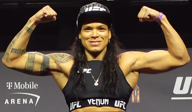 MMA a box umí překvapit i ty nejzkušenější. Tyhle zápasy to dokázaly víc než cokoliv jiného. Víte, o kterých mluvíme?