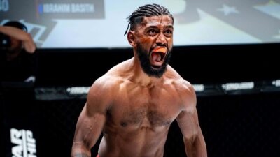 Mladík si v obchodě vyskakoval na bojovníka MMA. Se zlou se potázal