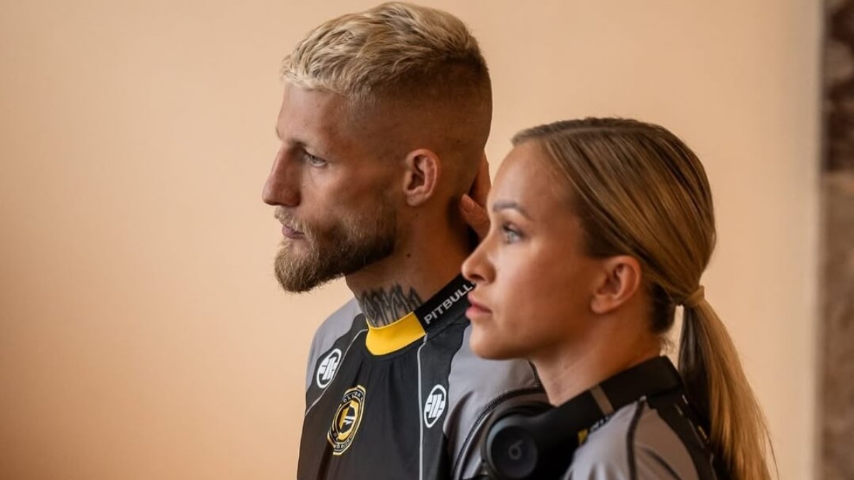 Pár snů. Roušal doručil drtivé KO za 75 sekund, Slováková předvedla divokou oslavu v odvážném outfitu