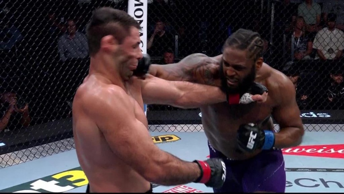 UFC Vegas výsledky: Sterling ovládl hlavní zápas, legenda BJJ padla po tvrdém KO