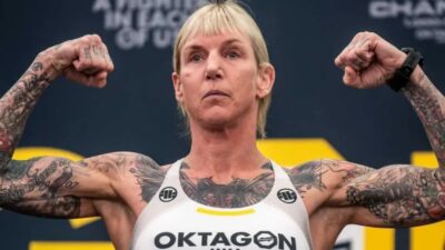 MMA babička jde znovu do akce. 49letá bojovnice hlásí návrat do klece Oktagonu