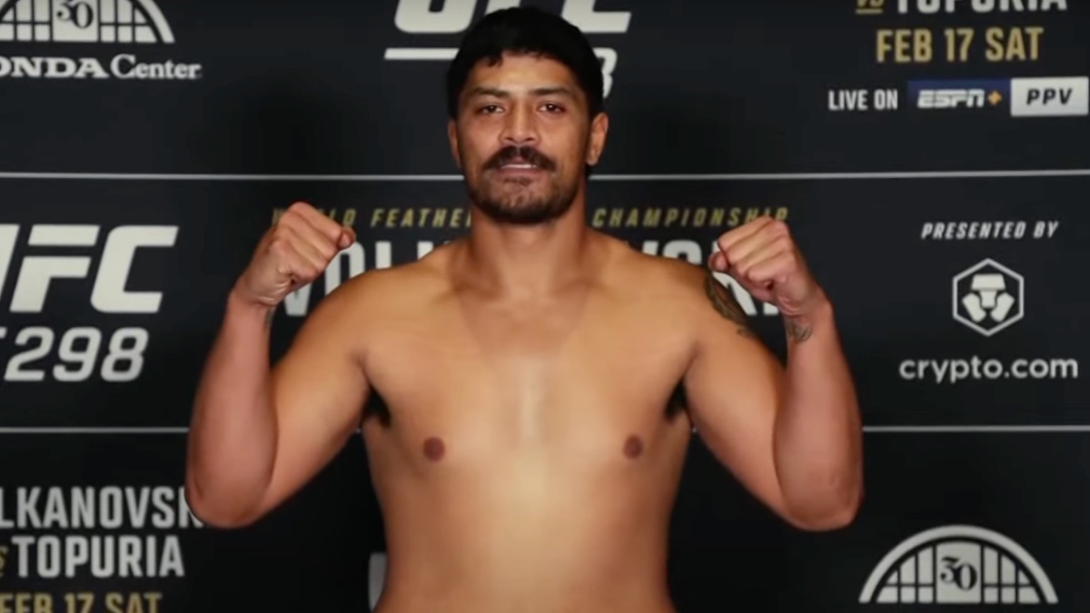 UFC Perth: Domácí Tafa zasypal soupeře lavinou tvrdých loktů. Konec byl vysvobozením