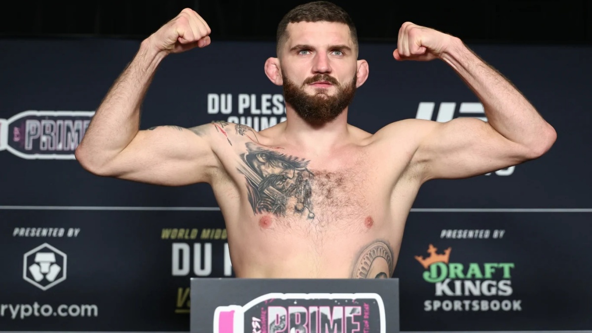 Bojovník UFC dal kolegovi podmínku: Když knokautuješ soupeře, dostaneš hodinky Rolex za půl milionu Kč. Stačily tři minuty