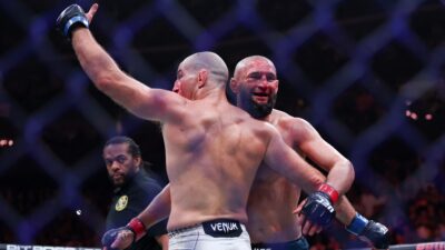 Strickland po UFC 328 vzdal hold Chimaevovi. V kleci se z nepřátel stali bratři, vysvětlil proč