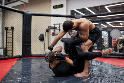 Ověřte si, zda znáte váhové kategorie a jejich limity ve světovém MMA. Správné odpovědi vyberou jen ti, pro které jsou pravidla sportu stejně důležitá jako samotné zápasy
