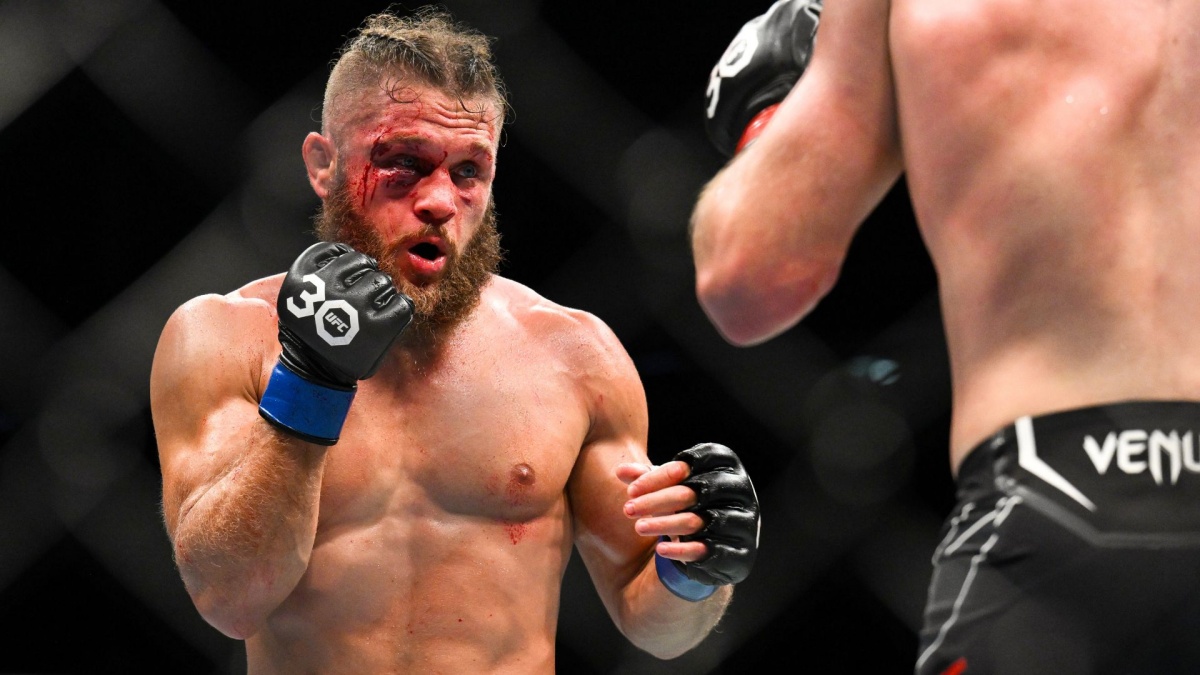 UFC v Baku vidělo spektakulární ukončení. Fiziev trefil Torrese kopem z otočky a pak ho dorazil salvou úderů