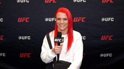 Zápasnice UFC si dopřává trávu každý den, a to i během přípravy na zápas. Teď bude bojovat o titul v slámové váze
