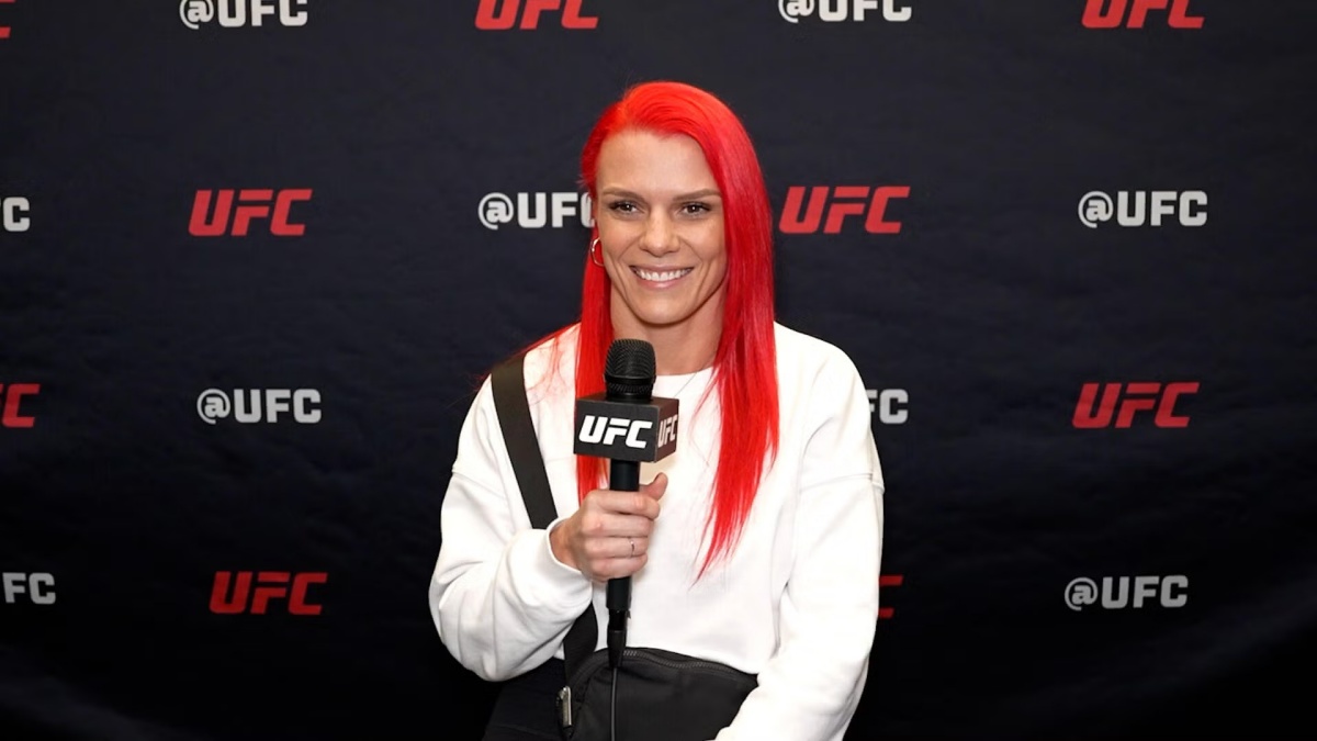 Zápasnice UFC si dopřává trávu každý den, a to i během přípravy na zápas. Teď bude bojovat o titul v slámové váze