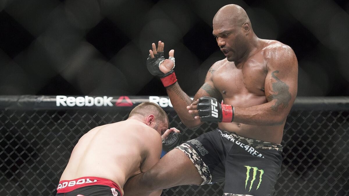 Michael Page bude čelit zdatnému finišerovi Ruziboevovi. Rozbor zápasu a tipy
