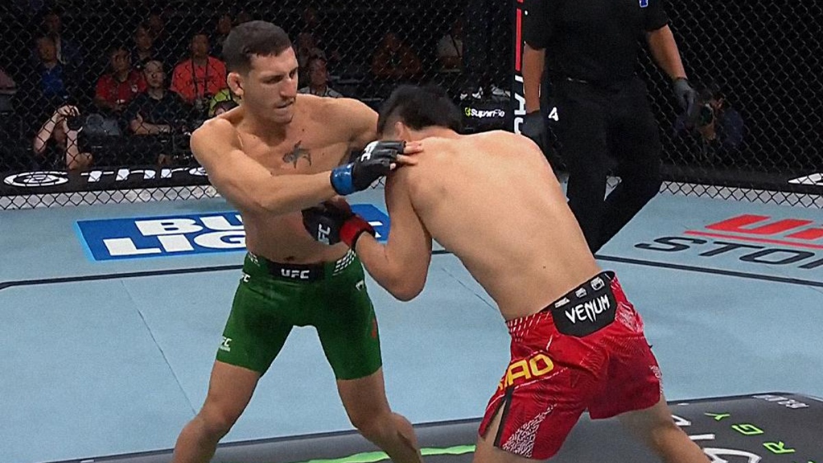 Francesco Nuzzi při debutu v UFC zastavil Xiao Longa za minutu. Číňan pak málem vypadl z klece