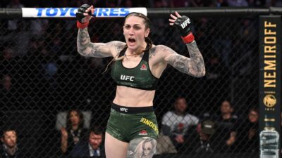 Bojovnice MMA pózovala v bikinách. Fanoušci ji zahrnuli komplimenty