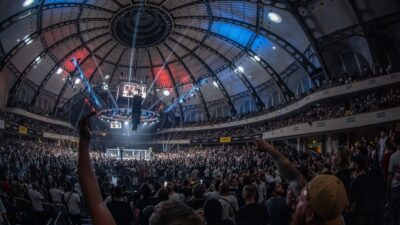 OKTAGON míří k dalšímu vyprodanému stadionu. Ve Frankfurtu zbývá méně než 8 tisíc lístků